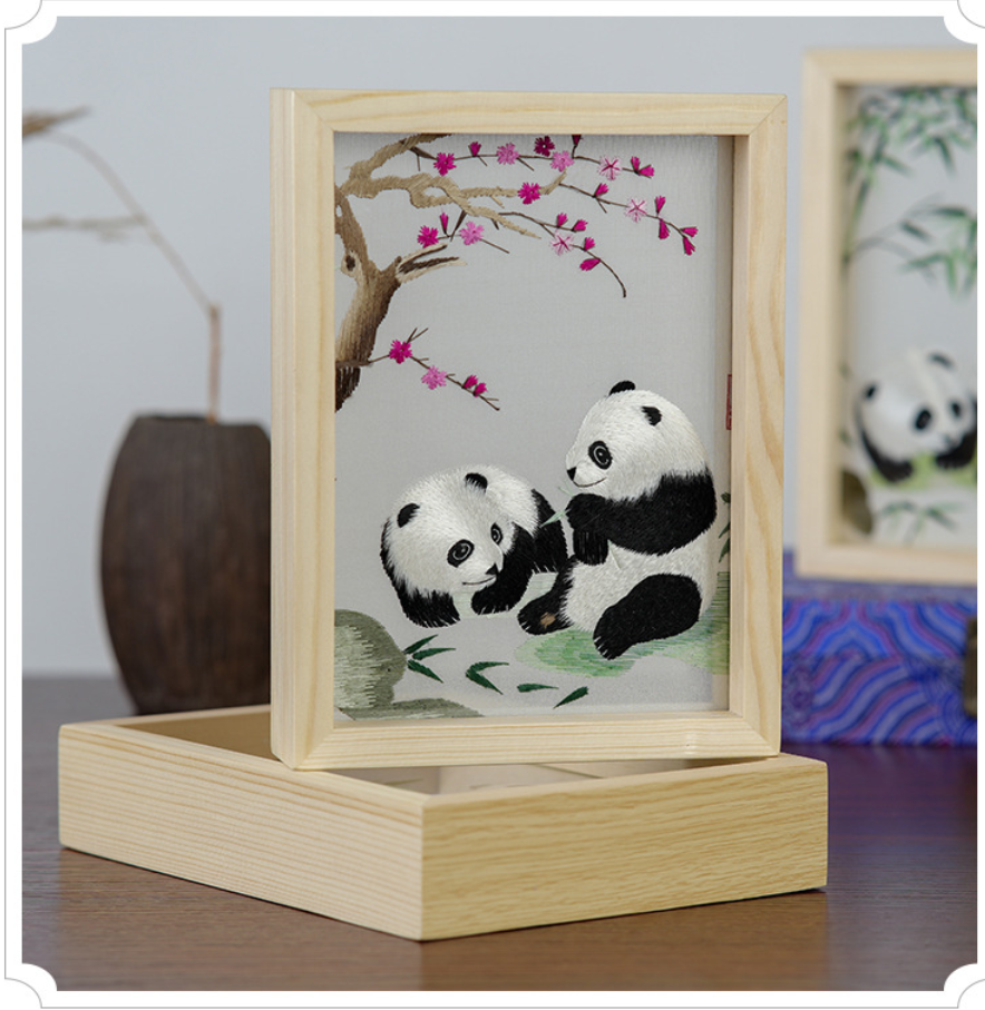 Chinese silk embroidery- panda for table decoration,gift(finished products))