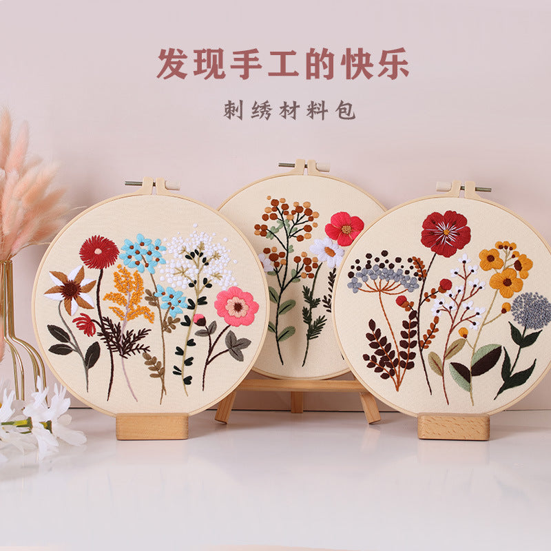 Small flower-embrodery kits for beginner,thread,hoop,fabric,pattern